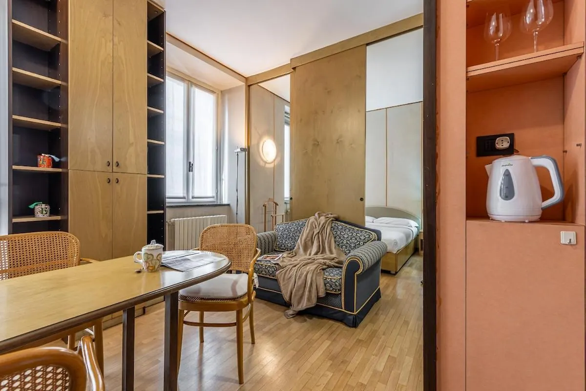 Duomo Suite - B Home Milan Italy